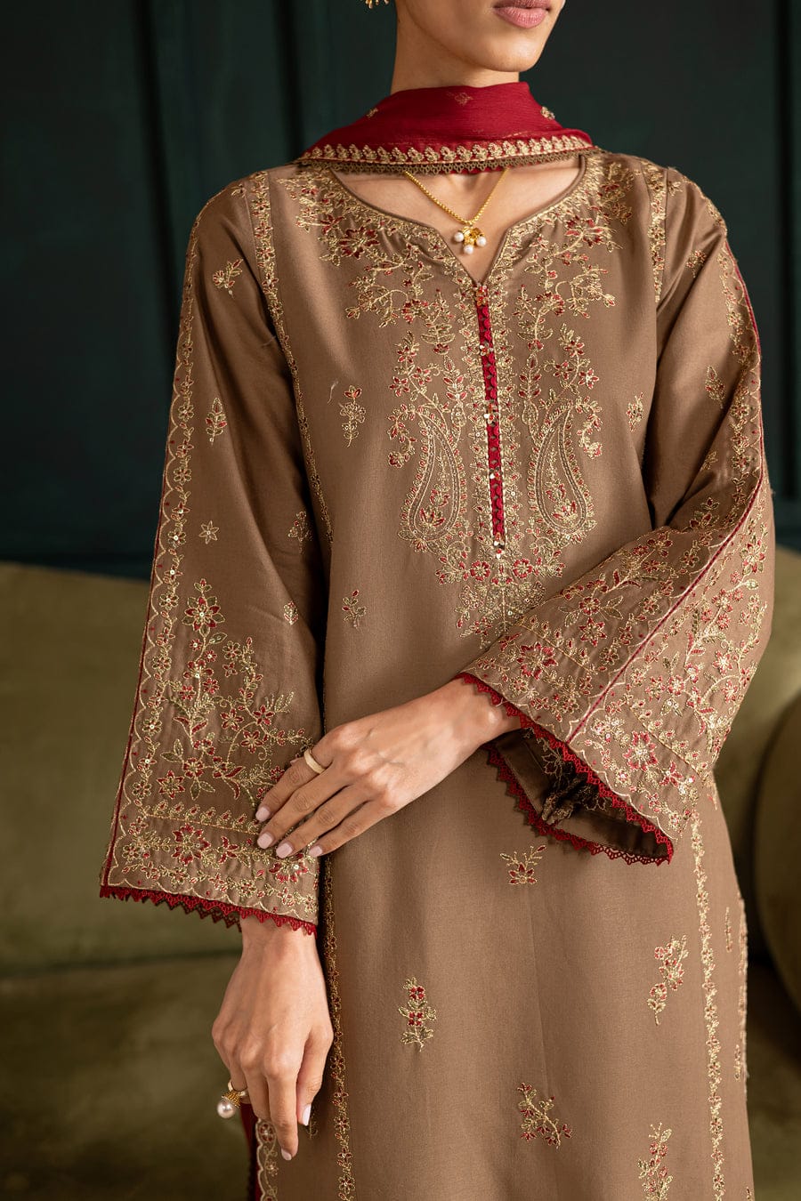 Tiramisu 3Pc – Embroidered Khaddar Suit with Crinkle Dupatta