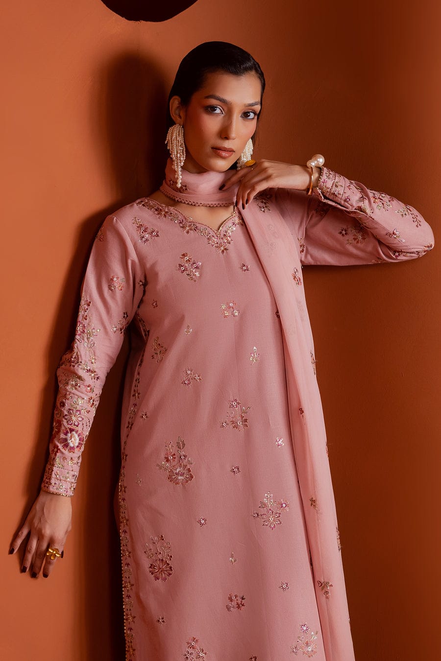 Premium Tea Zunaisha Khaddar 3-Piece Embroidered Ensemble Bamber Dupatta